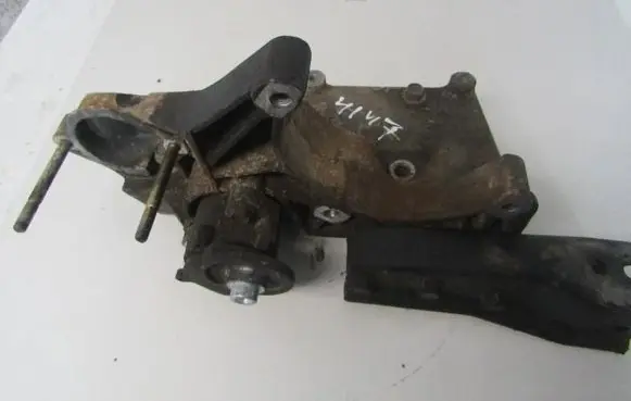 Chevrolet Tacuma Generator/alternator belt tensioner 96376273 96435138