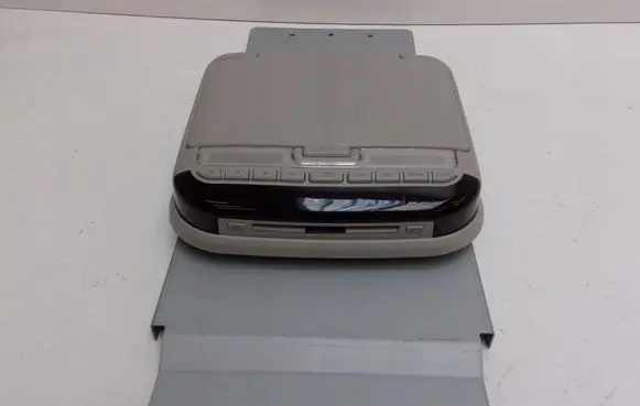 Chrysler Pacifica Radio/CD/DVD/GPS head unit 68330446AC