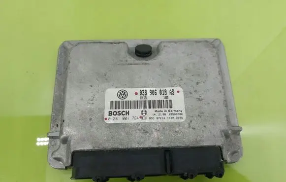 Volkswagen PASSAT B5 Engine control unit/module 038906018AS