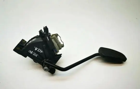 Volvo XC90 Accelerator throttle pedal 30683521