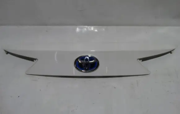 Toyota Auris E180 Tailgate trim 7681102830