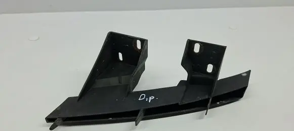 Audi Q7 4L Front bumper mounting bracket 4L0807334