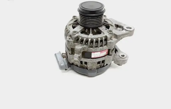 Toyota RAV 4 (XA40) Generator/alternator 102113531 270600V140