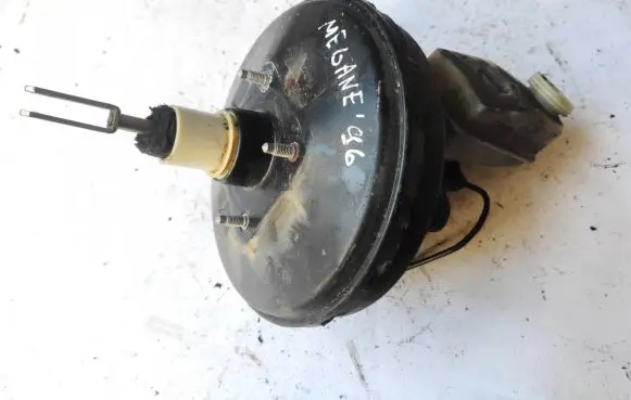 Renault Megane I Brake booster 7700849312