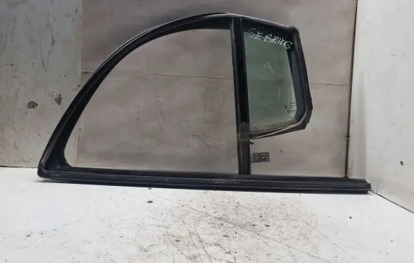 Rear vent window glass