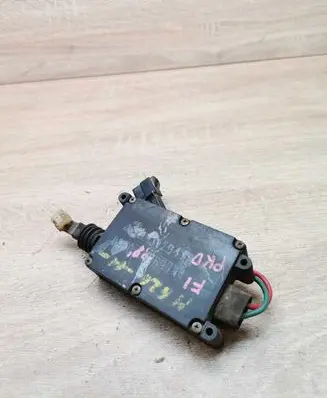 Mazda 626 Central locking motor 8300003690R