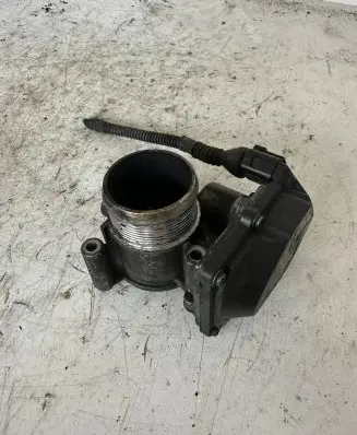 Volkswagen PASSAT B7 Electric throttle body valve 03L128063T 083076400 0701140238