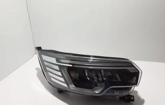 Renault Trafic III (X82) Headlight/headlamp 260102899R