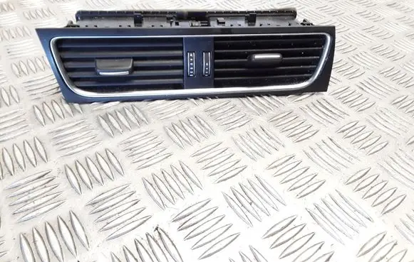 Audi S5 Facelift Dash center air vent grill 8T1820951D