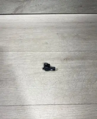 Tesla Model 3 Airbag deployment crash/impact sensor 147344700a
