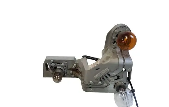 Nissan X-Trail T30 Tail light bulb cover holder 