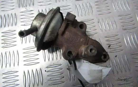 Toyota Avensis T220 EGR valve 2562027060