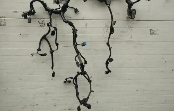 Ford Galaxy Engine installation wiring loom DU5T12C508