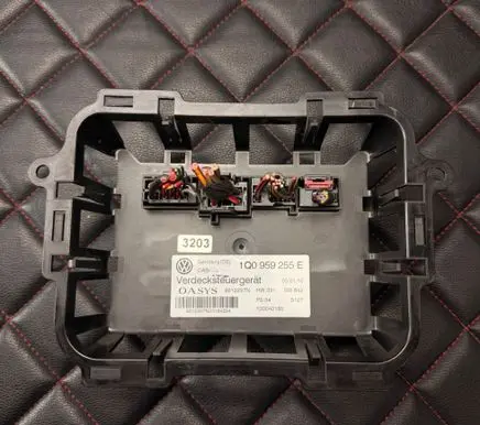 Volkswagen Eos Engine control unit/module 1Q0959255E 100040185 9212237N