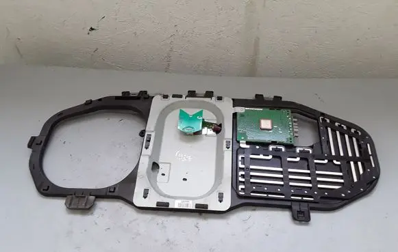 Mercedes-Benz ML W164 Aerial GPS antenna A1648202575 28072060