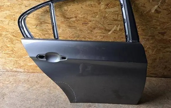 BMW 3 E90 E91 Rear door