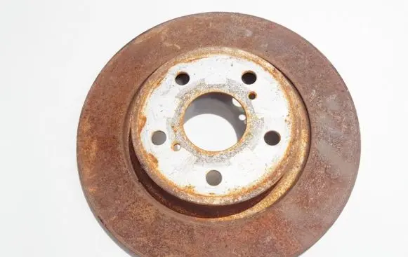 Toyota Avensis T270 Rear brake disc neventiliuojamas