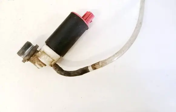 Toyota Avensis T250 Windscreen/windshield washer pump