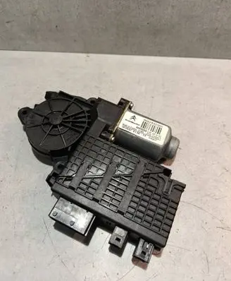 Citroen C4 I Picasso Front door window regulator motor 9682495580 400964D