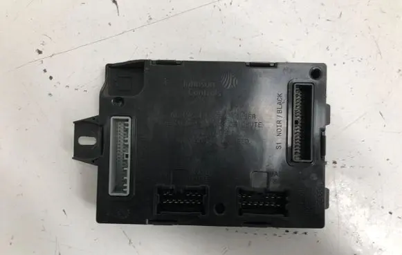 Opel Vivaro BSM Control unit 284B18533R 21340553 524A1