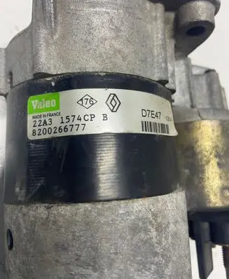 Renault Scenic I Starter motor 8200266777 22A31574CP