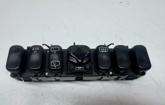 Mercedes-Benz Vaneo W414 Wing mirror switch 1688203610 33010901