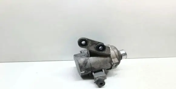BMW 1 E82 E88 Water pump 7585928 11517585928