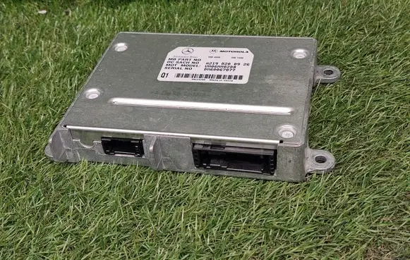 Mercedes-Benz ML W164 Bluetooth control unit module A2198200926