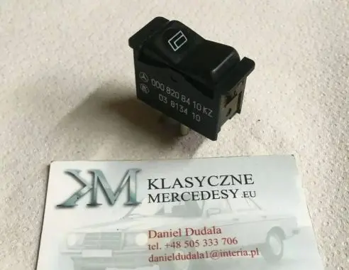 Mercedes-Benz S W126 Electric window control switch 0008208410