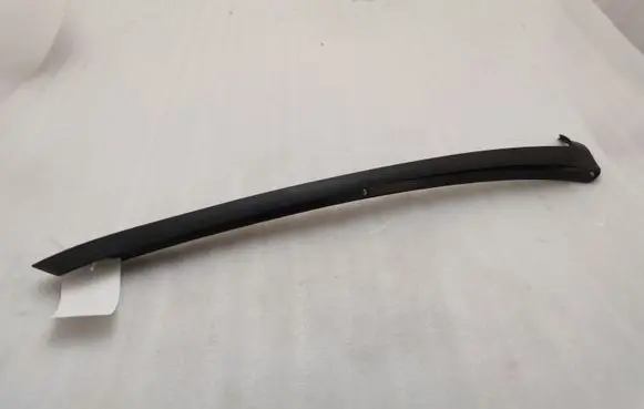 Windshield trim