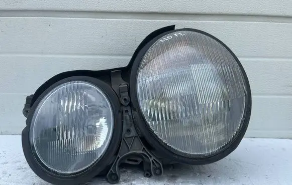 Mercedes-Benz E W210 Headlight/headlamp