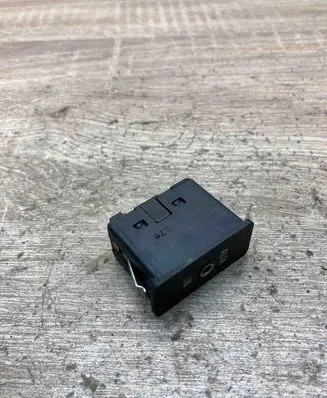 BMW 3 E90 E91 AUX in-socket connector 6930561