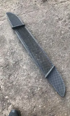 BMW 1 E81 E87 Front bumper lower grill 7131690