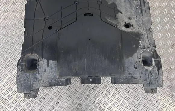 Maserati Quattroporte Engine splash shield/under tray