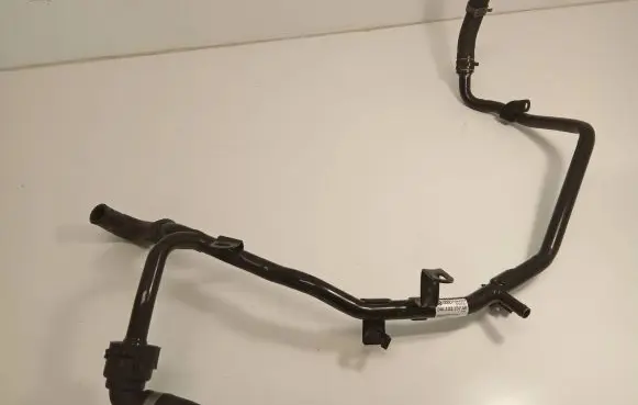 Audi A4 S4 B9 Engine coolant pipe/hose 04L122157AB 20160708 04L121157AL