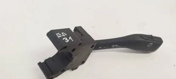 Volkswagen PASSAT B5 Wiper control stalk 18642941 186429411712
