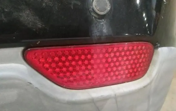 Chevrolet Captiva Rear tail light reflector 