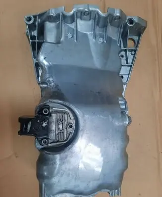 Volkswagen PASSAT B5.5 Oil sump 06b103603n