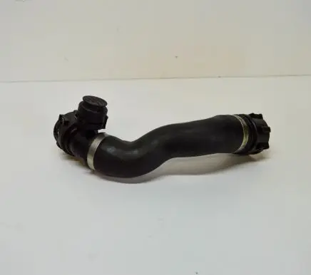 BMW 5 GT F07 Engine coolant pipe/hose 7800101