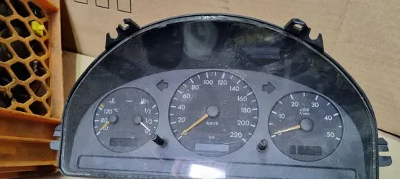 Mercedes-Benz ML W163 Speedometer (instrument cluster) A1635401847 15340087 1911210126B