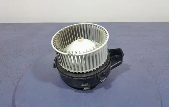 Volvo XC90 Heater fan/blower F011500112