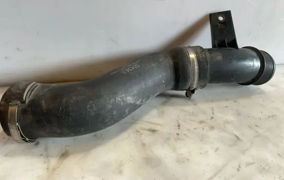 Intercooler hose/pipe