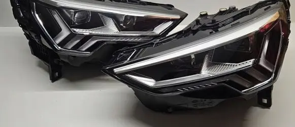 Audi Q3 F3 Headlight/headlamp 83A941035 83A941036 A136
