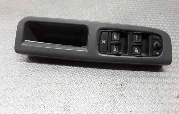 Volvo V50 Electric window control switch 30773210 03454100