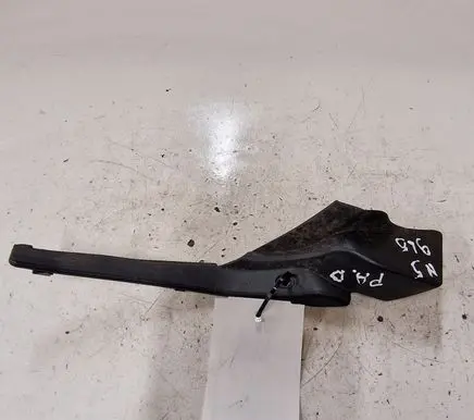 Windshield trim