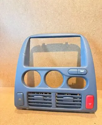 Honda HR-V Radio/GPS head unit trim 77210S2HA
