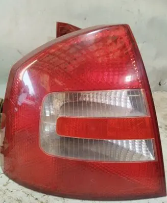 Skoda Octavia Mk2 (1Z) Rear/tail lights 1Z5945111A 1Z5945095A