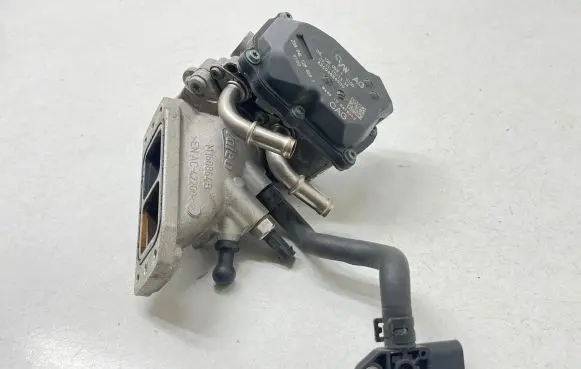 Skoda Octavia Mk3 (5E) Throttle valve 04L128063T A2C94859900 04L128059T
