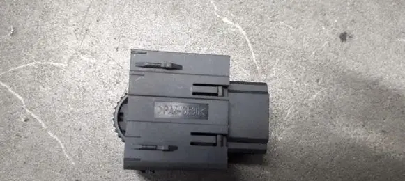 Seat Ibiza IV (6J,6P) Fog light switch 6J0919094