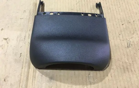 Steering wheel column trim